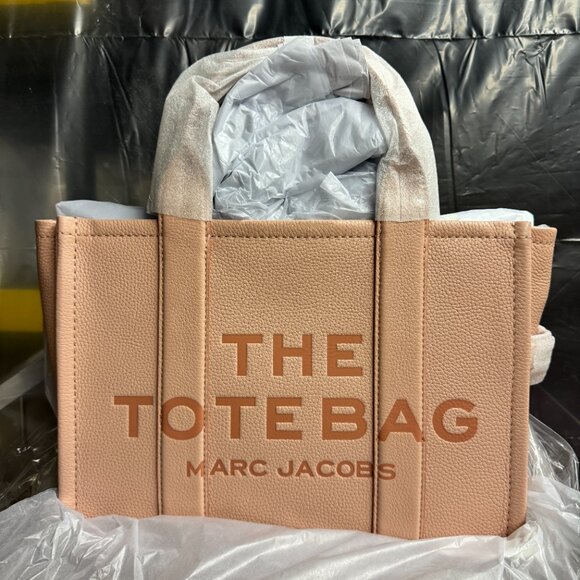 MARC JACOBS The Leather Medium Tote Bag – Rose - Picture 9 of 10